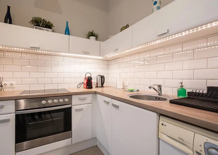 Bpr Castle Hill With Garden * 布达佩斯